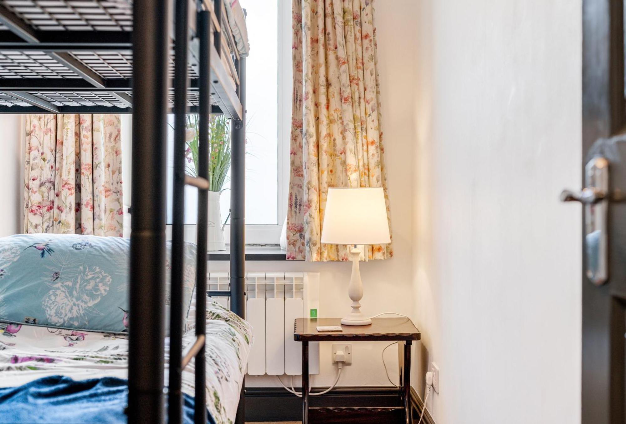 코버렉 Journeys End With Stunning Sea Views From The Headland 빌라 외부 사진